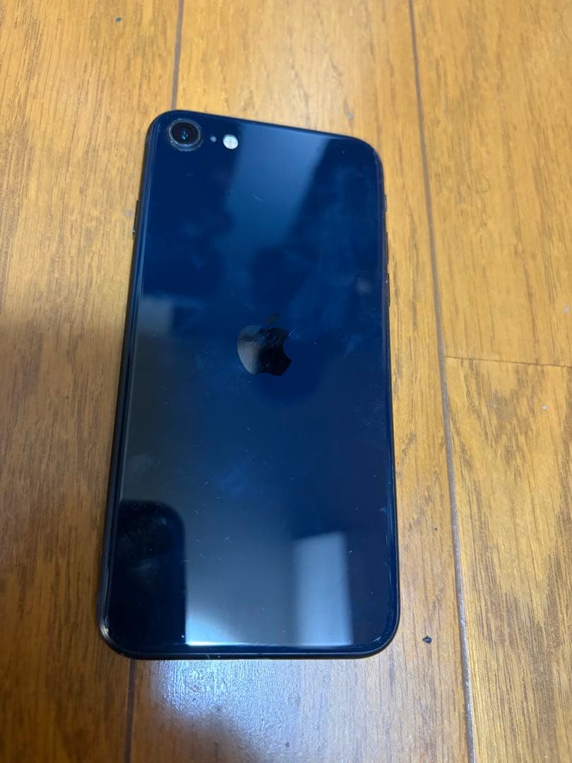 iPhone ブラック 画面ひび割れ