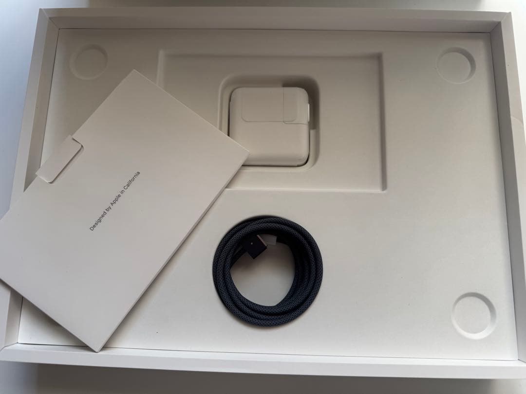 未使用 Apple MacBook Air M2 13.6インチ ミッドナイト