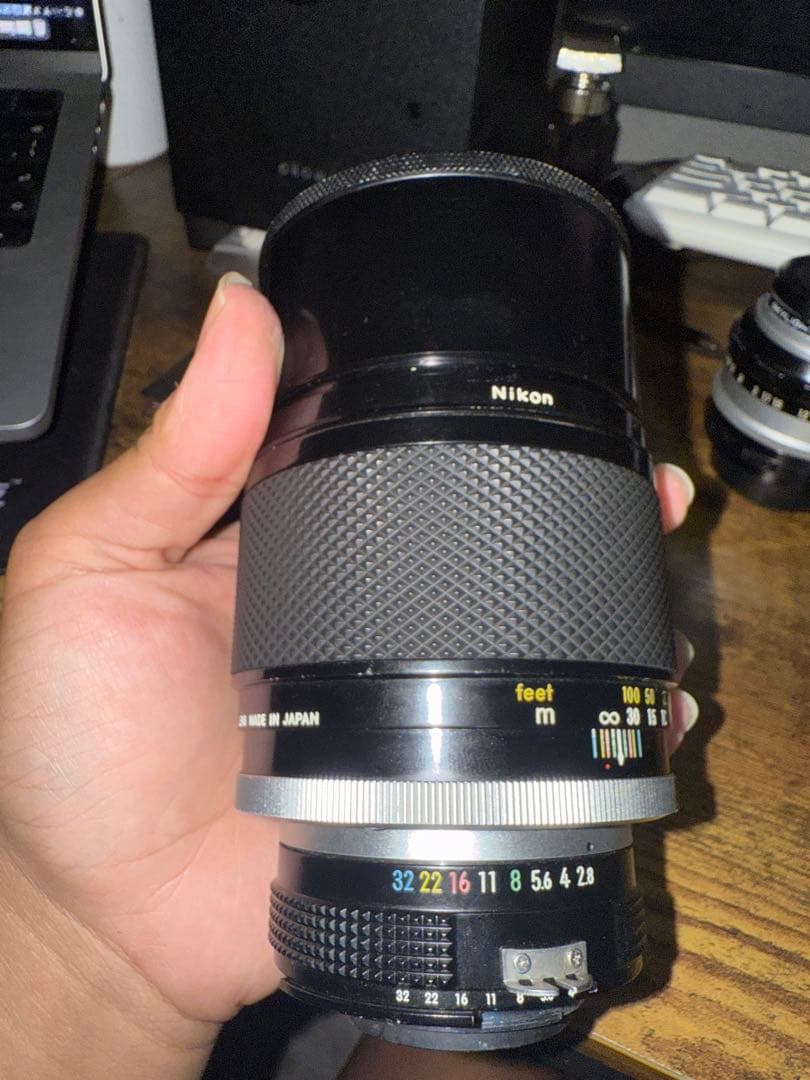 Nikon Nikkor 180mm f/2.8 Ai レンズ
