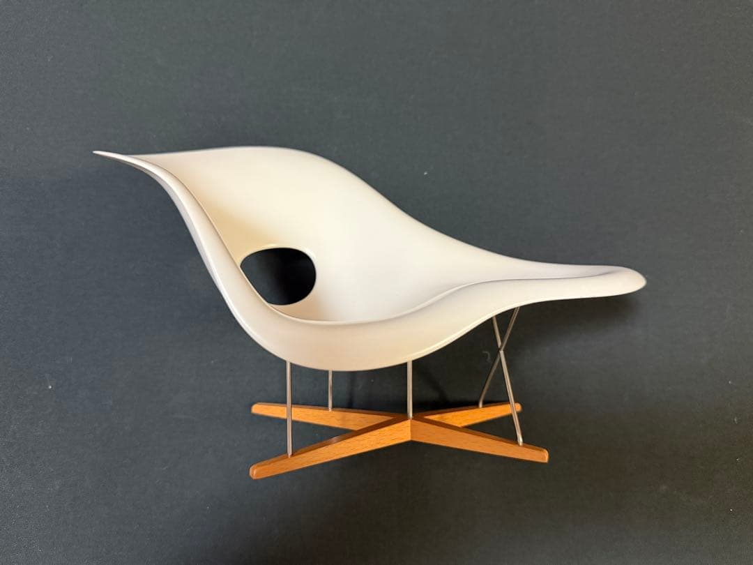 Vitra ヴィトラ ミニチュアLa Chaiseラシェーズ イームズ 木箱なし