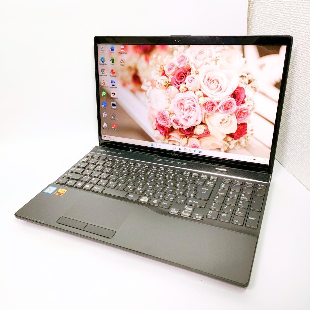 第8世代i7✨️Win11 富士通 SSD512GB オフィス付きノートパソコン