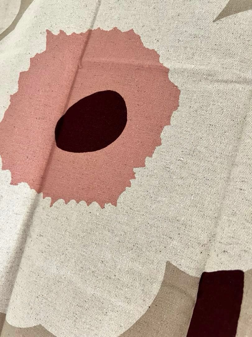 ✨新品未使用✨マリメッコ　marimekko クッションカバー　ウニッコ
