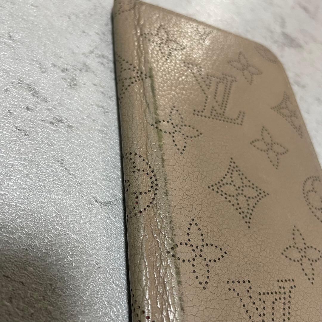 ルイヴィトン マヒナ iPhone 7／8／SE スマホケース 手帳型 LV