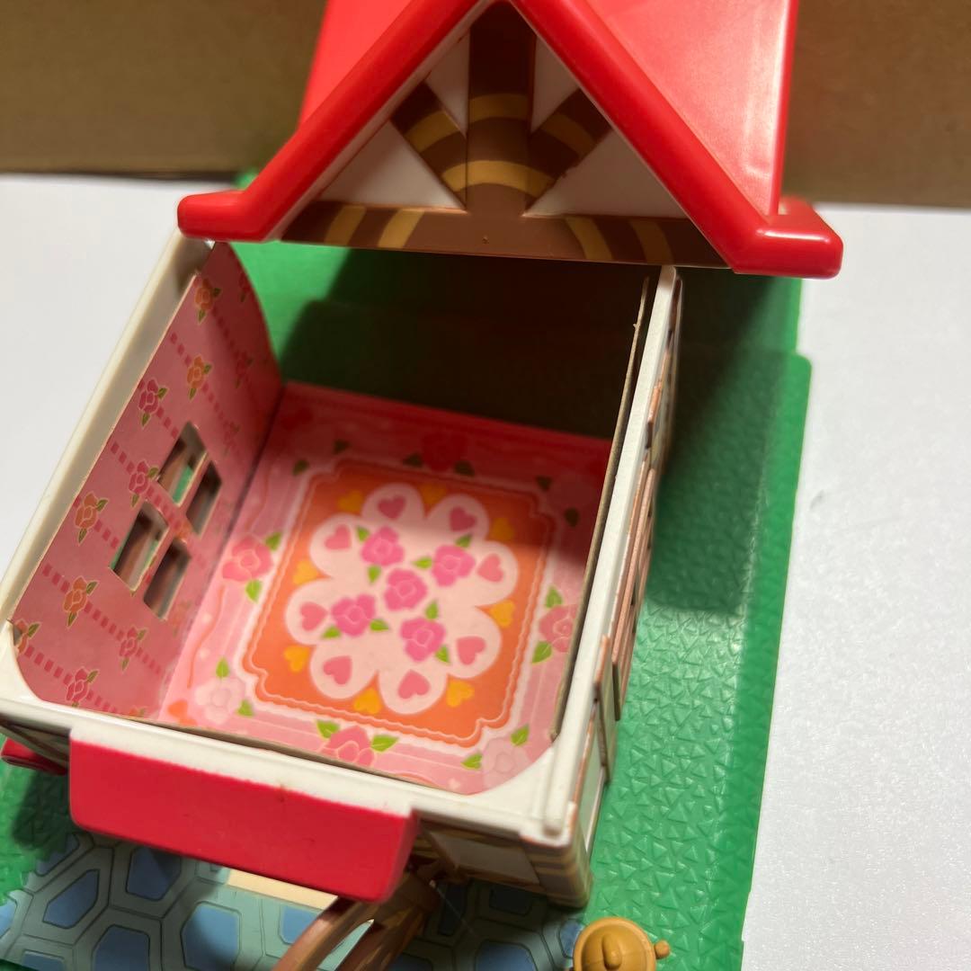 どうぶつの森+ 森をつくろう！　ひろいお家　赤いお屋根　　お時間限定お値下げ