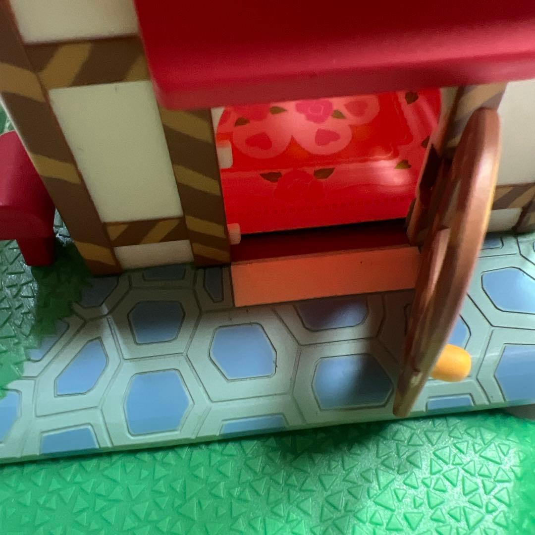 どうぶつの森+ 森をつくろう！　ひろいお家　赤いお屋根　　お時間限定お値下げ