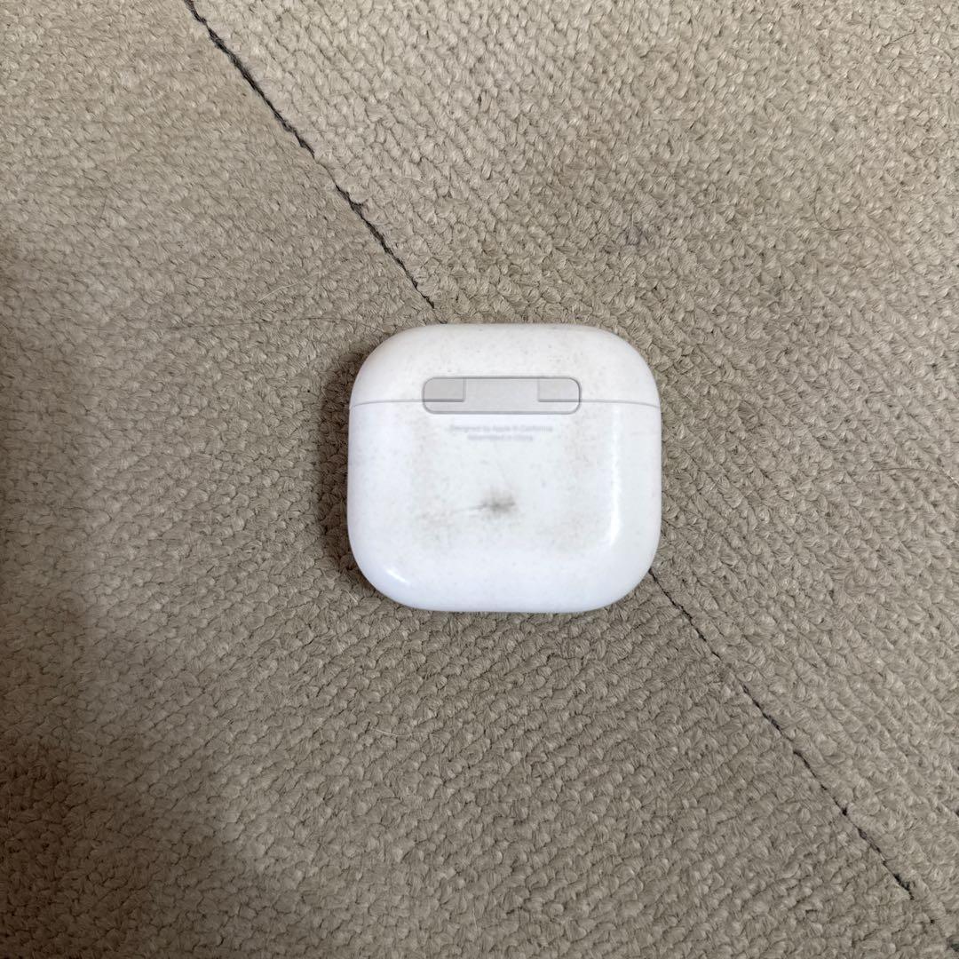 AirPods4本体 ホワイト ノイズキャンセリング有り