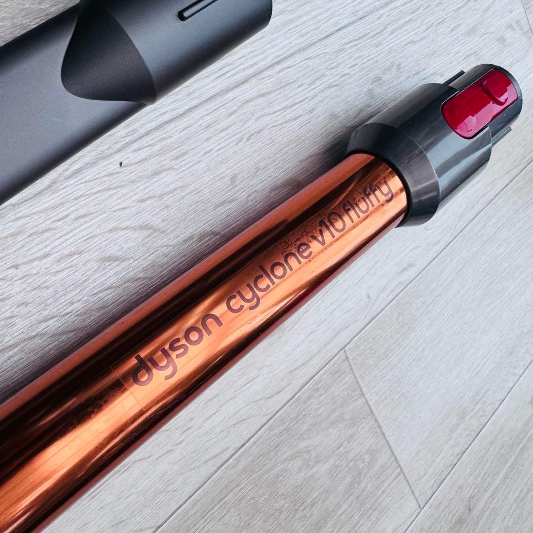 美品 Dyson V10 コードレススティッククリーナー