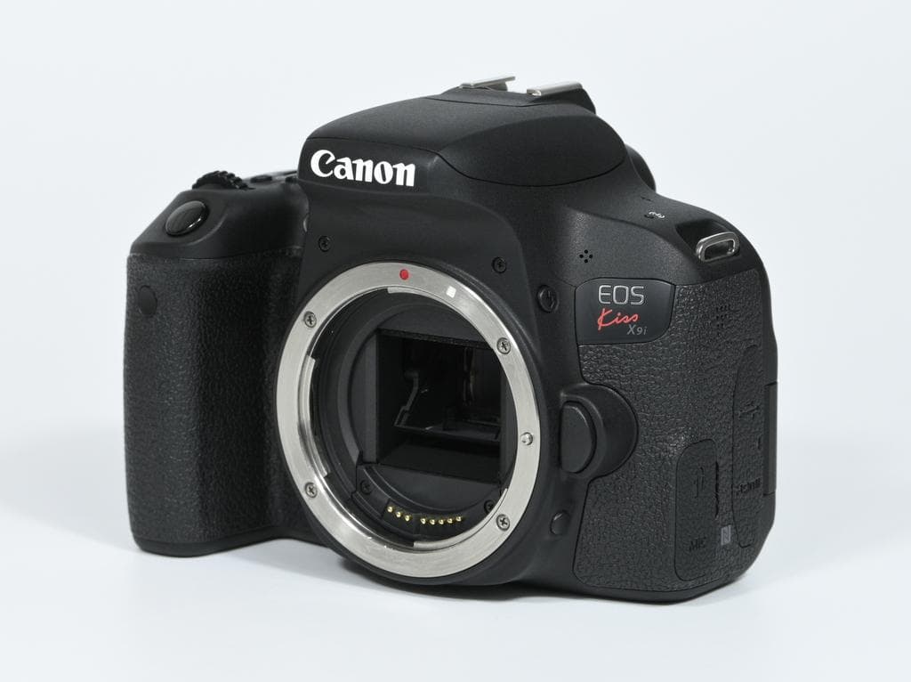 【美品】 Canon EOS Kiss X9i ボディ 《ショット数1688》