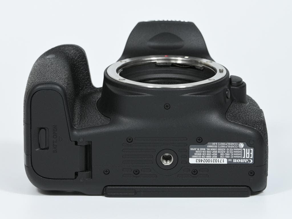 【美品】 Canon EOS Kiss X9i ボディ 《ショット数1688》