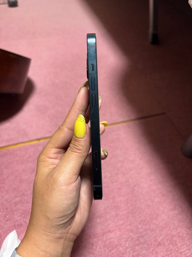 Apple iPhone 13 ミッドナイト