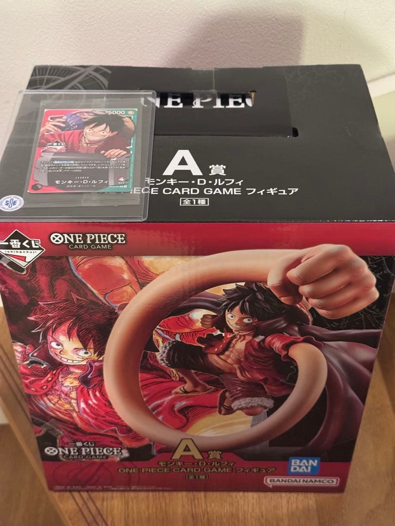 ワンピース モンキー・D・ルフィ フィギュアとカードセット(*´◒`*)