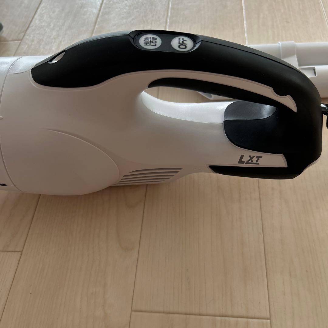 【新品 未使用品】 マキタ掃除機 18v充電式コードレス掃除機　CL181FD