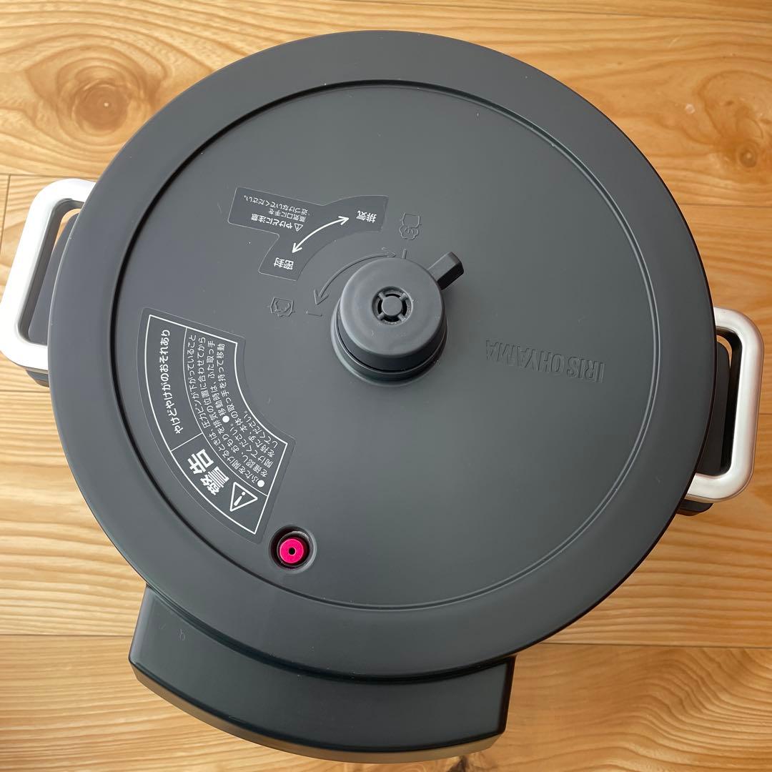 美品！アイリスオーヤマ　KPC-MA4-B 電気圧力鍋 4.0Lブラック