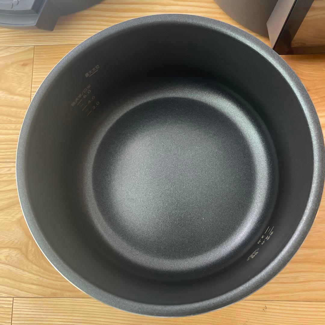 美品！アイリスオーヤマ　KPC-MA4-B 電気圧力鍋 4.0Lブラック