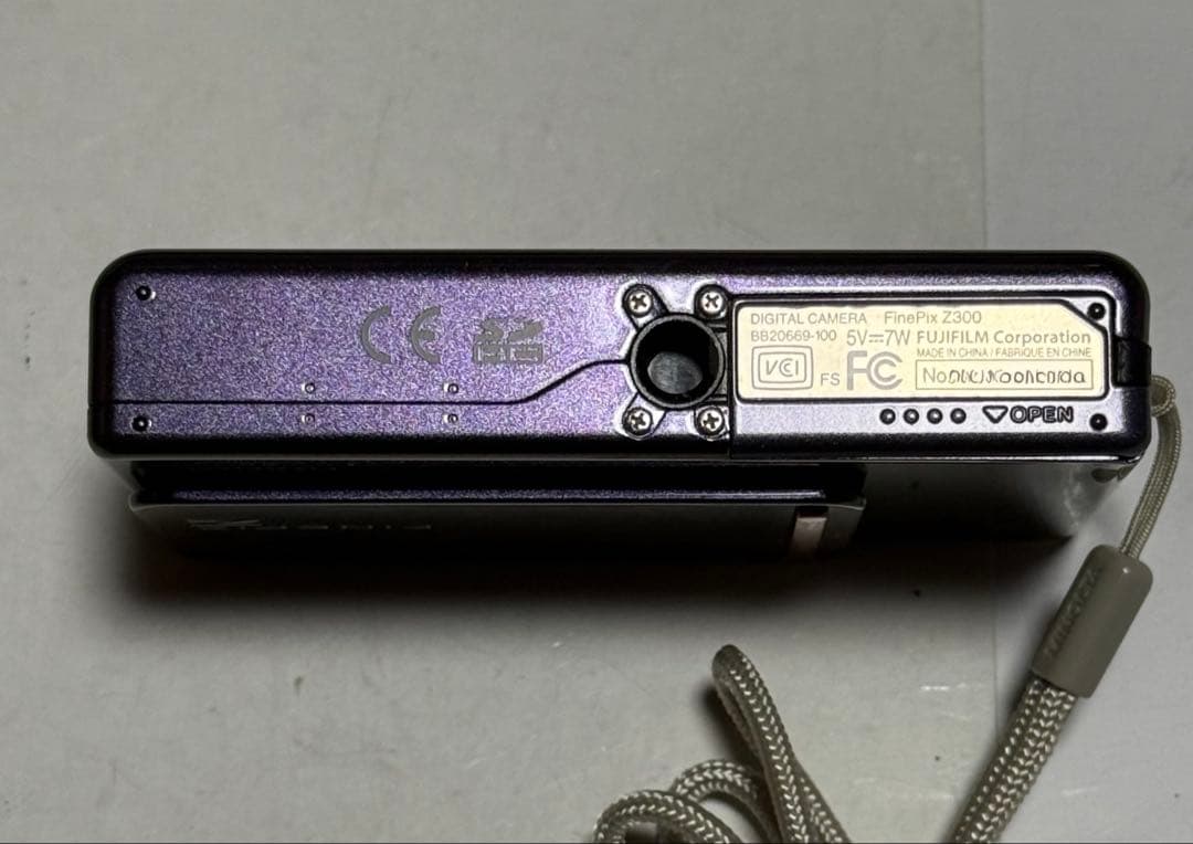 フジフィルム FUJIFILM ファインピクス Z300 パープル
