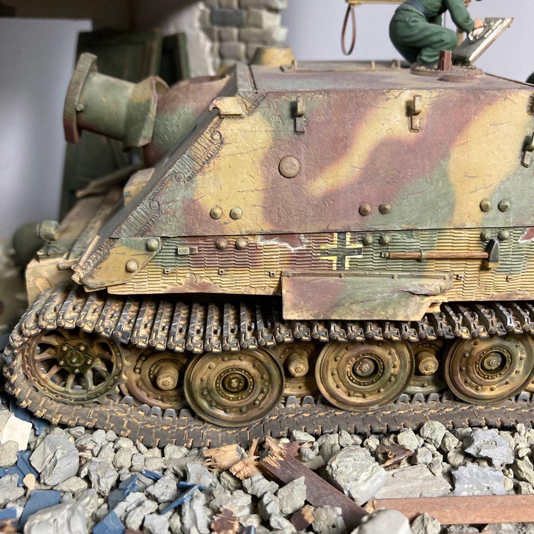 戦場ディオラマ模型完成品1/35