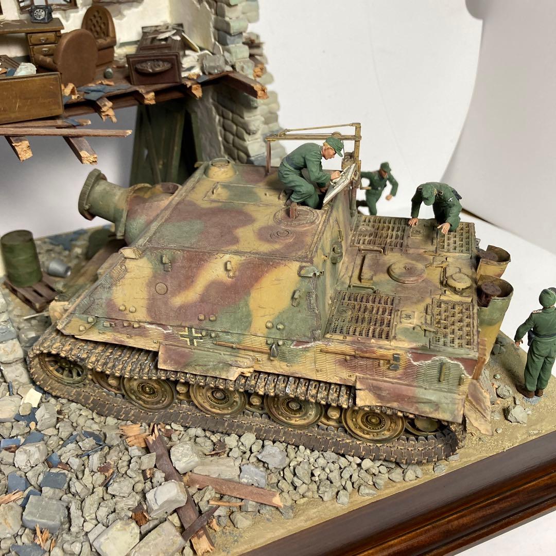 戦場ディオラマ模型完成品1/35
