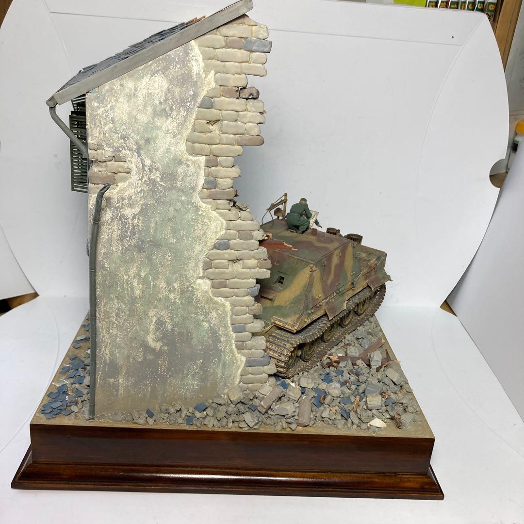 戦場ディオラマ模型完成品1/35