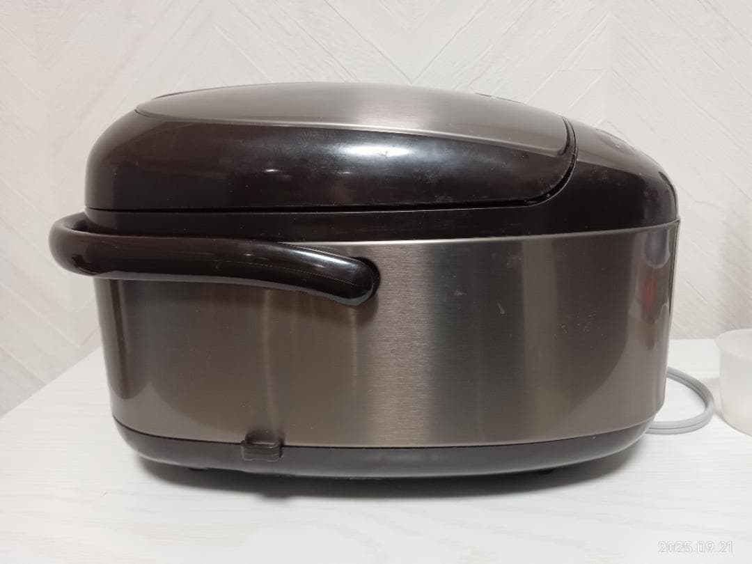 象印　炊飯器　IH炊飯ジャー　3合　NP-GK05型