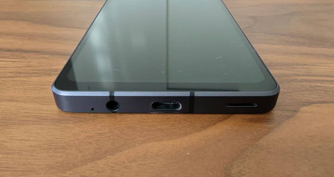 AQUOS sense7 plus 本体 箱付き