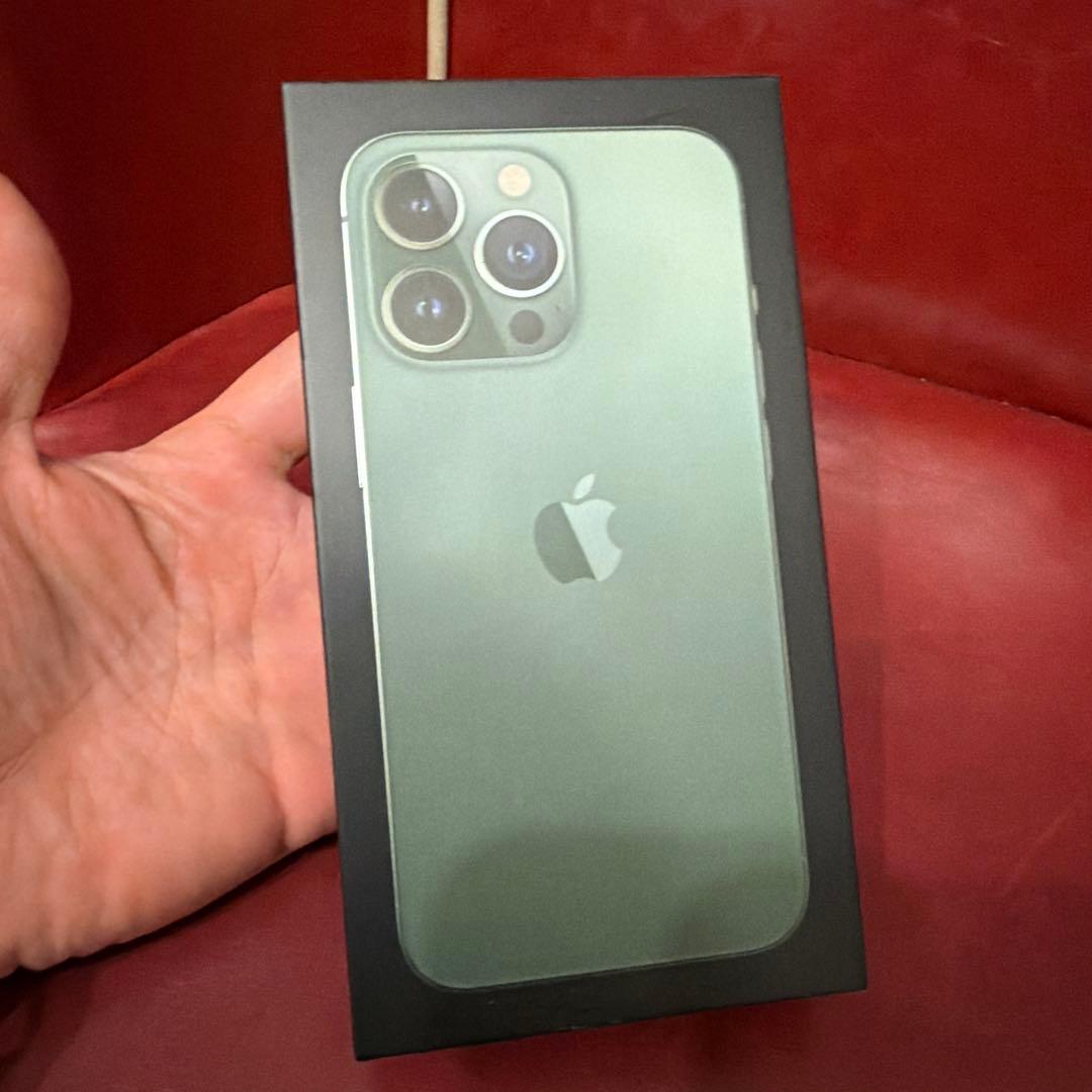 iPhone13 Pro 512GB Alpine Green 整備済み　中古