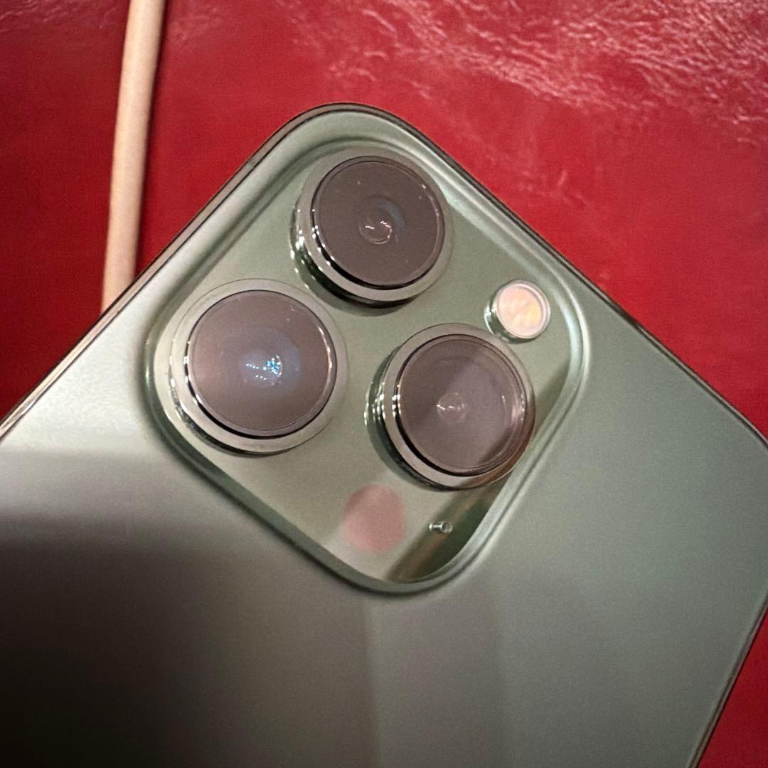 iPhone13 Pro 512GB Alpine Green 整備済み　中古