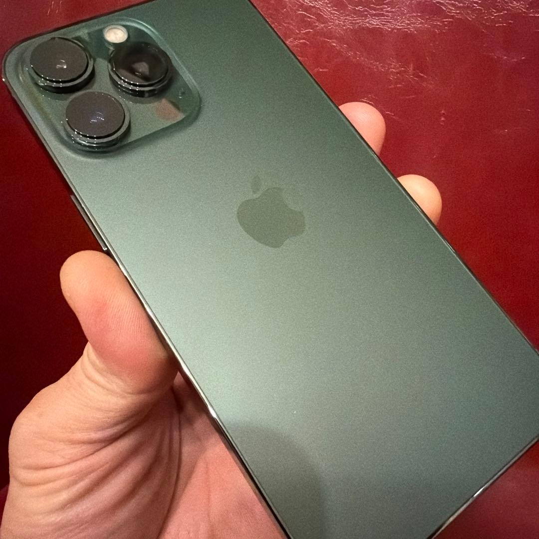 iPhone13 Pro 512GB Alpine Green 整備済み　中古