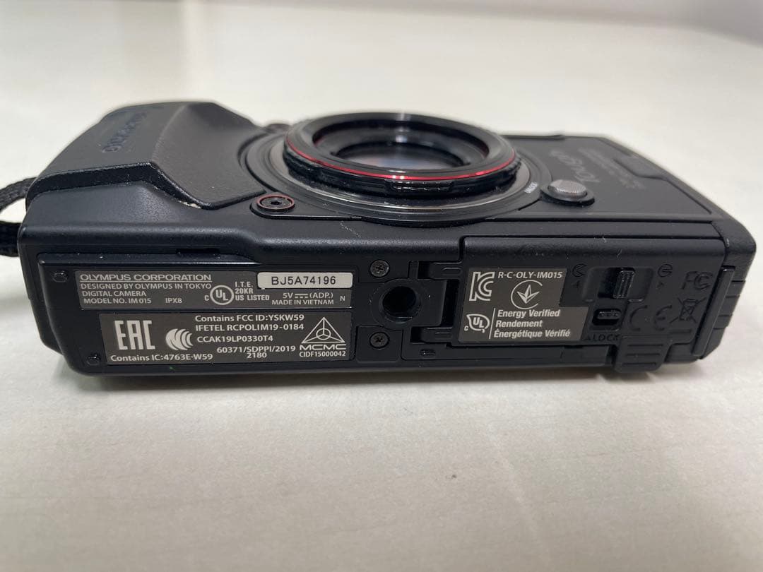 Olympus Tough TG-6 デジタルカメラ