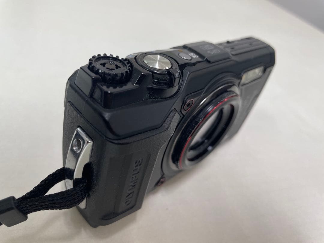 Olympus Tough TG-6 デジタルカメラ