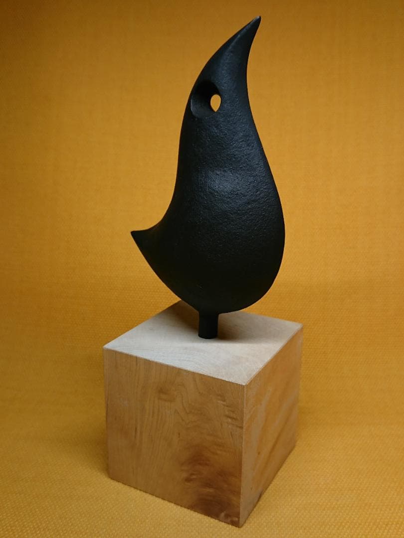 【美品】鳥　金属　彫像　オブジェ　置物　インテリア　工芸品　美術品　A1081