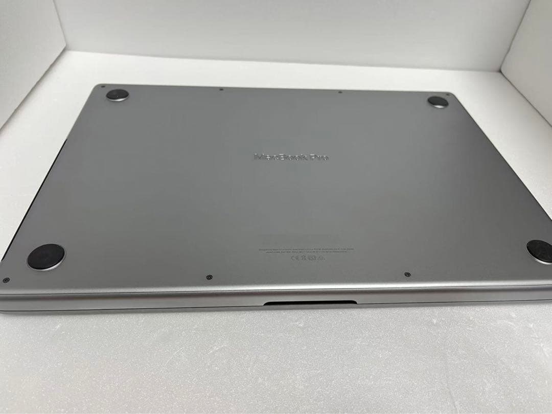 MacBook Pro M1 Max 16インチ 2021 1TB/64GB