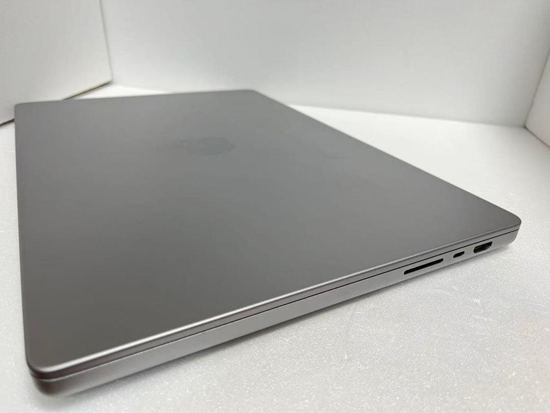 MacBook Pro M1 Max 16インチ 2021 1TB/64GB