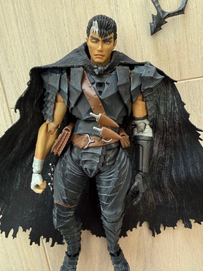 最終値下げ　S.H.Figuarts ベルセルク ガッツ 狂戦士の甲冑