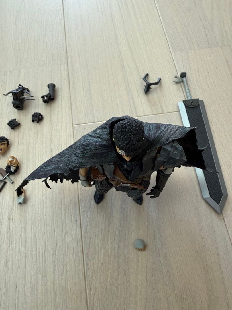 最終値下げ　S.H.Figuarts ベルセルク ガッツ 狂戦士の甲冑