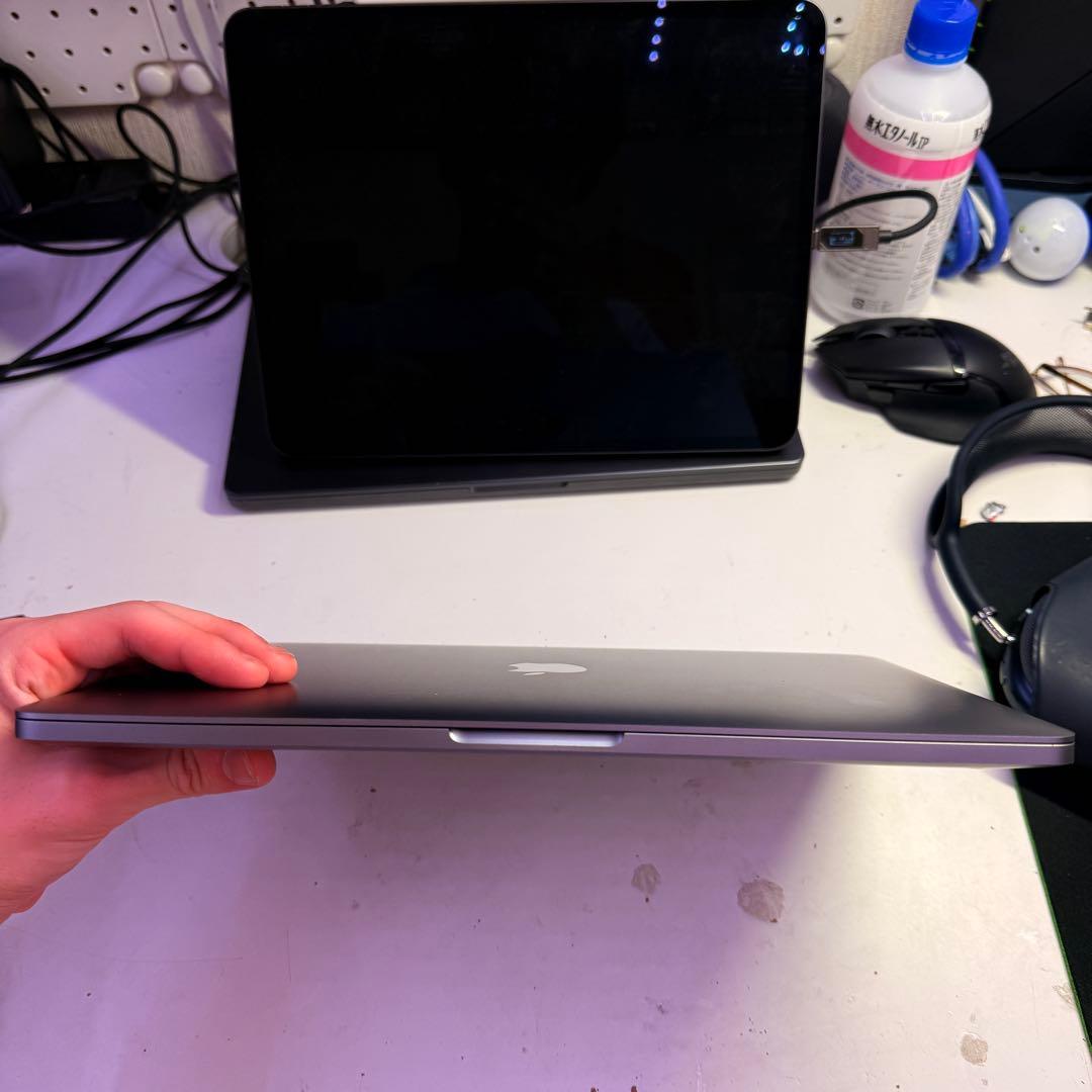 MacBookPro 2020 i7 メモリ32GB ストレージ512GB