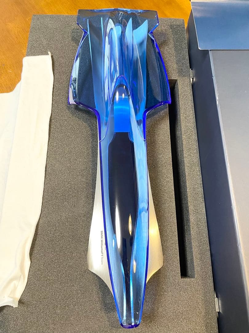 世界限定2002個 .Williams F1 スワロフスキー オブジェ