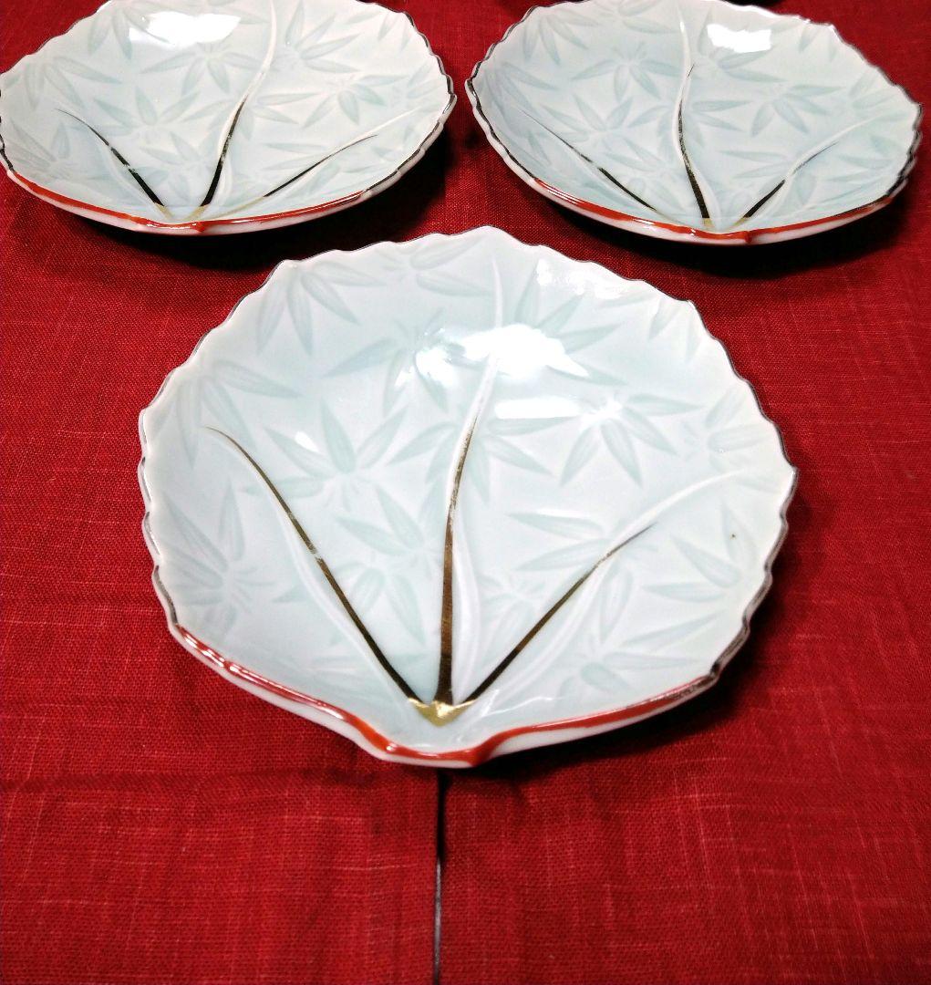 ♥金彩掻き落と技法・素敵な浮き上る【縁起物笹柄】♥レア希少な【８角輪花平皿】4皿