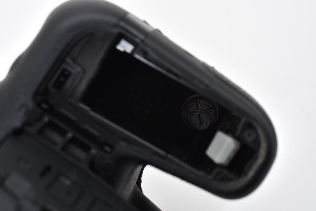 デジタル一眼レフカメラCanon EOS Kiss X9i標準レンズセット