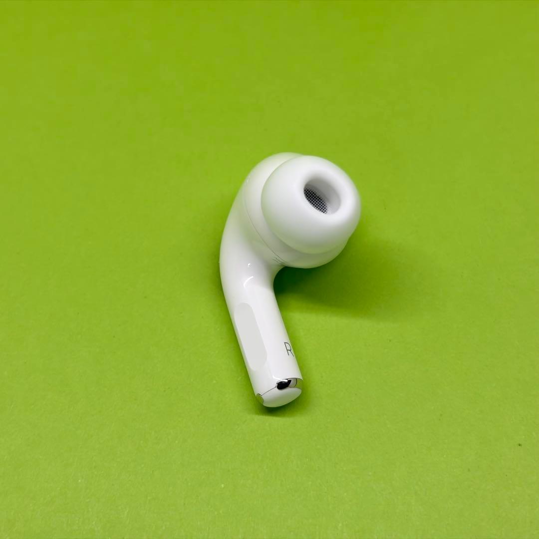 純正 AirPods Pro 第2世代 USB-C右イヤホン 87