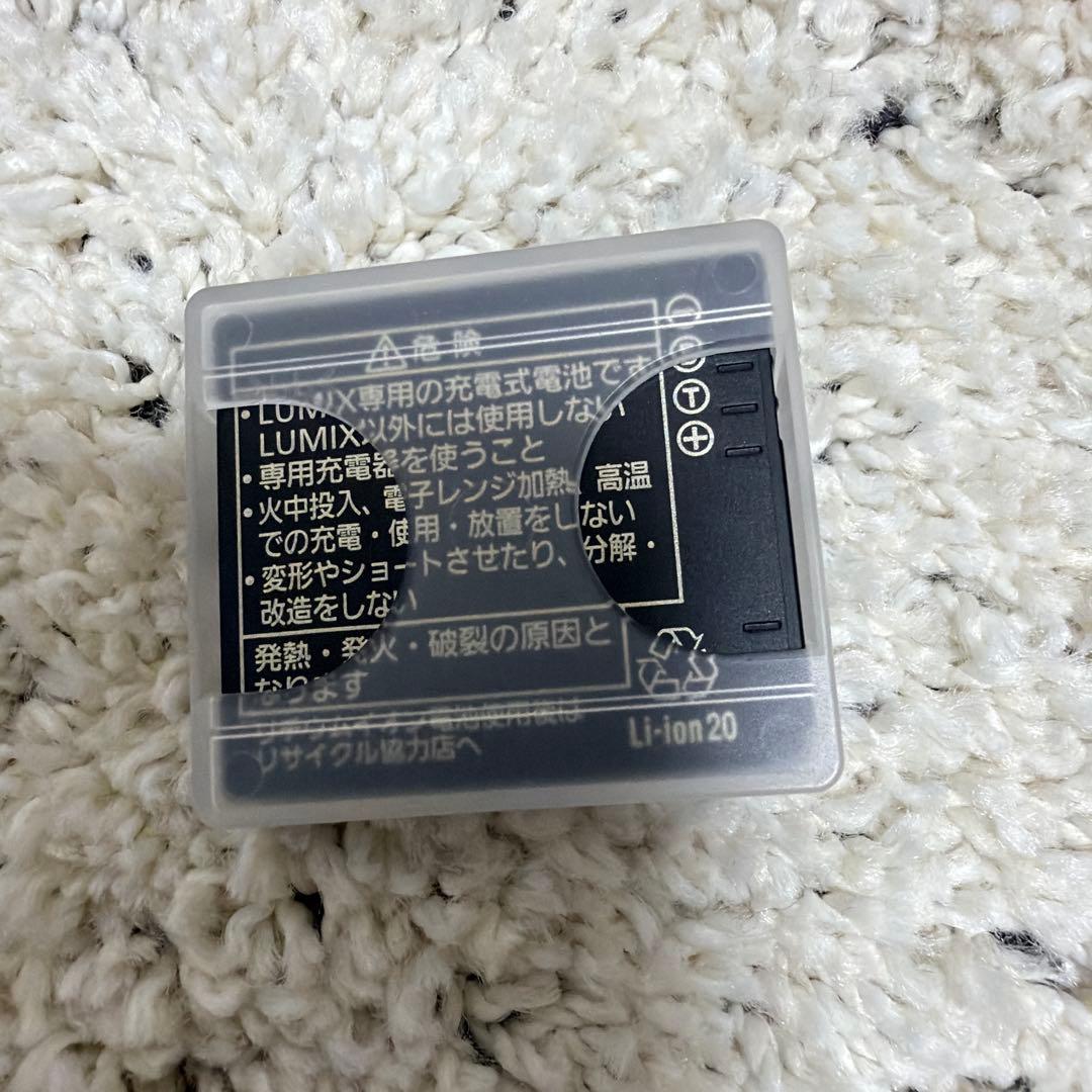 Panasonic LUMIX FX66 シルバー 14MP