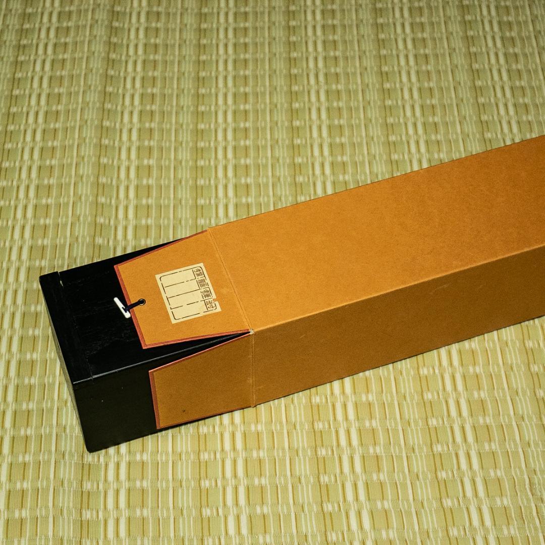 掛軸-1794　親鸞聖人像　名号　金刺繍作品　太巻