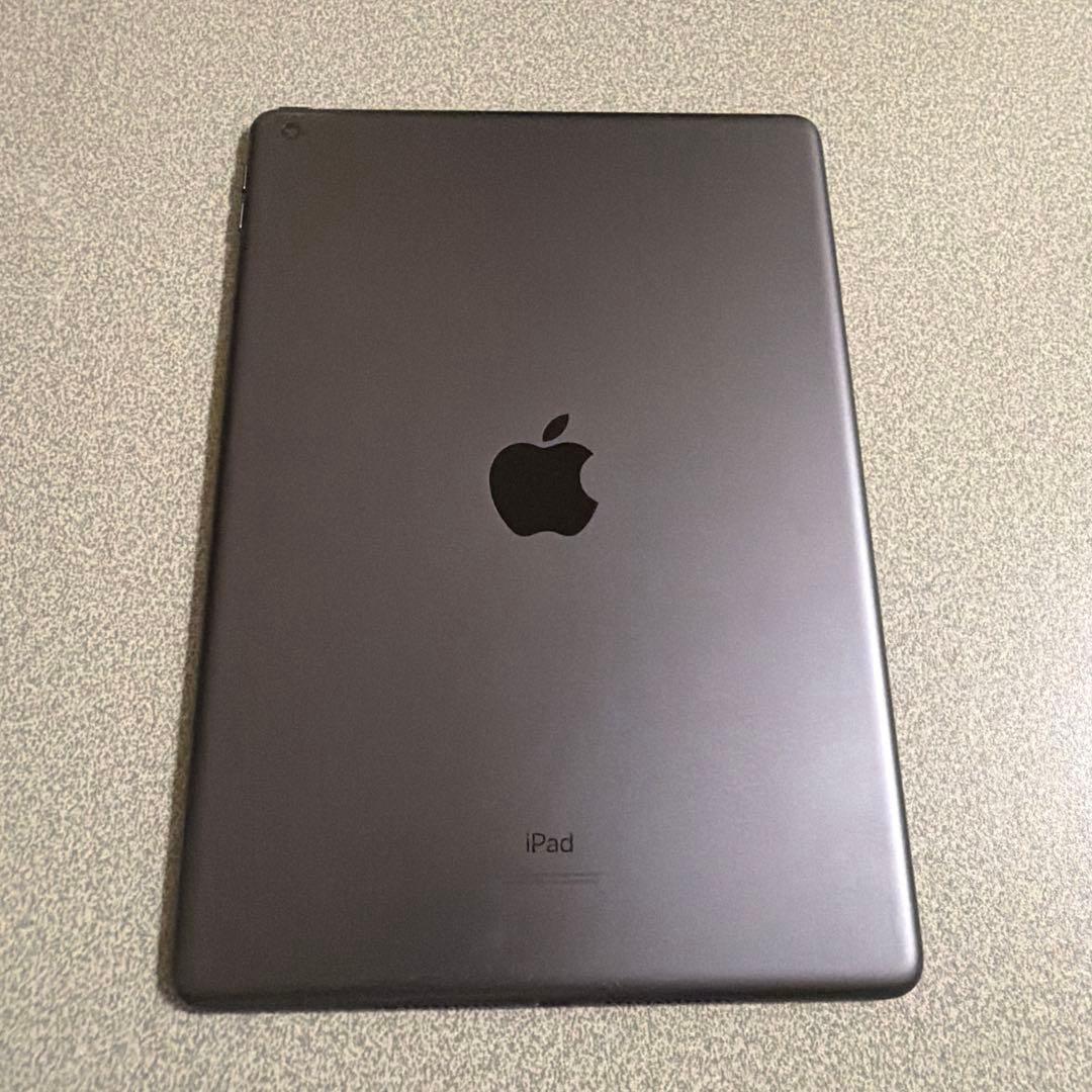 iPad 第九世代 スペースグレー wifiモデル　64GB ジャンク