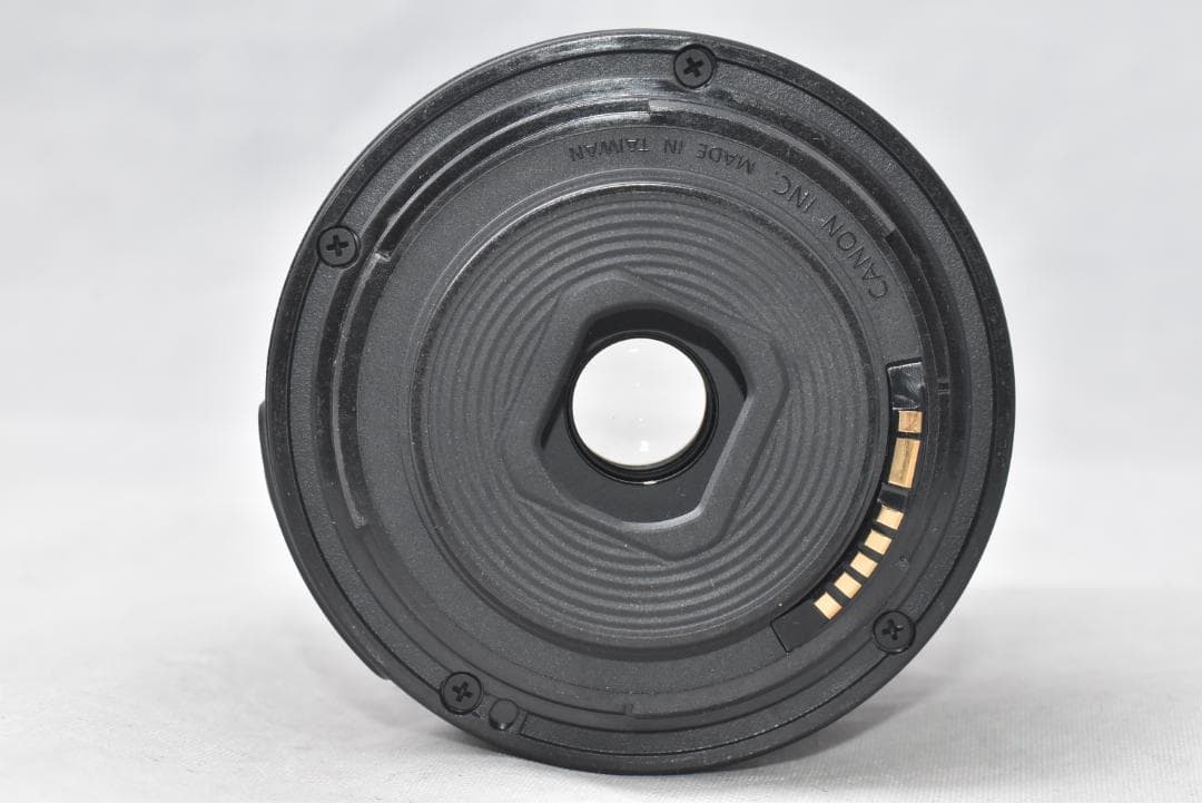 デジタルカメラ Canon EOS Kiss X10 EF-S 18-55mm IS STM