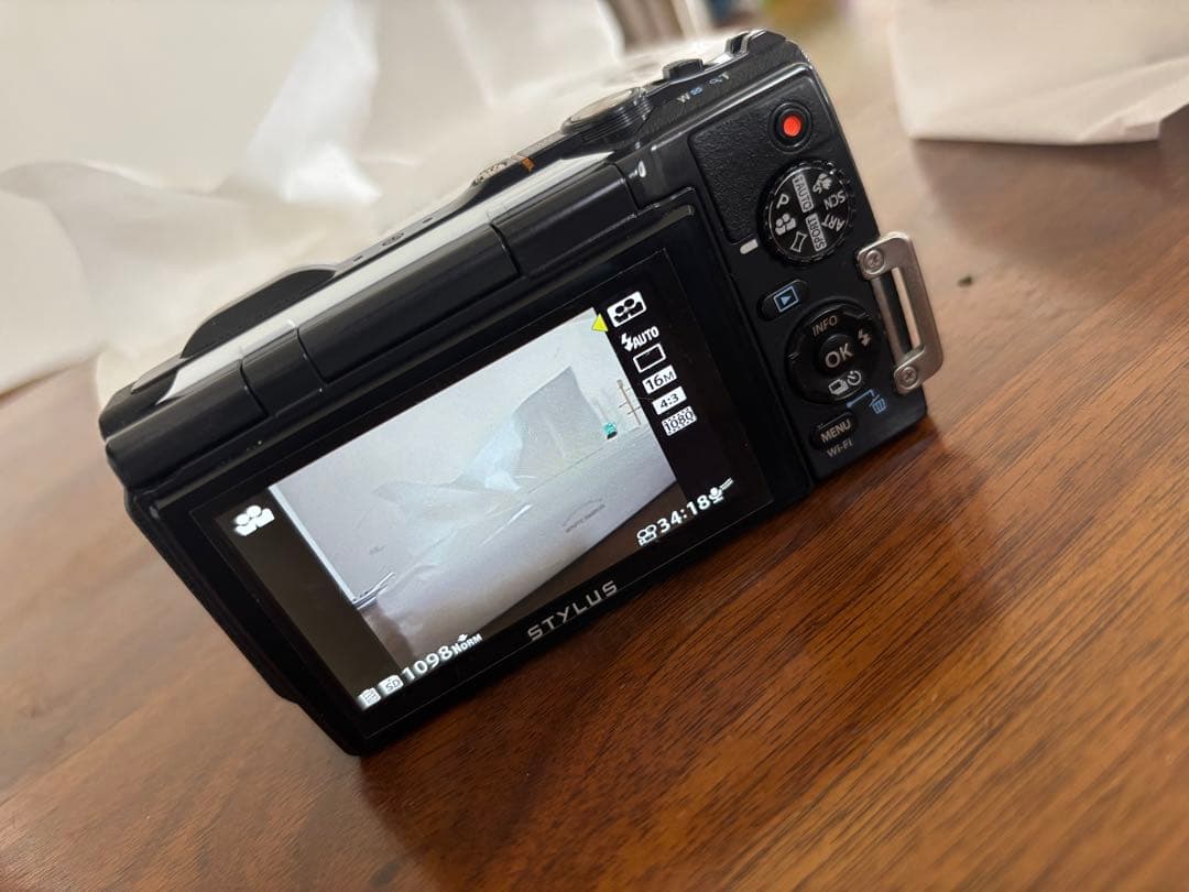 OLYMPUS コンパクトデジタルカメラ STYLUS TG-870