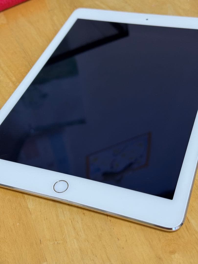 iPad Air2 64G ゴールド docomo