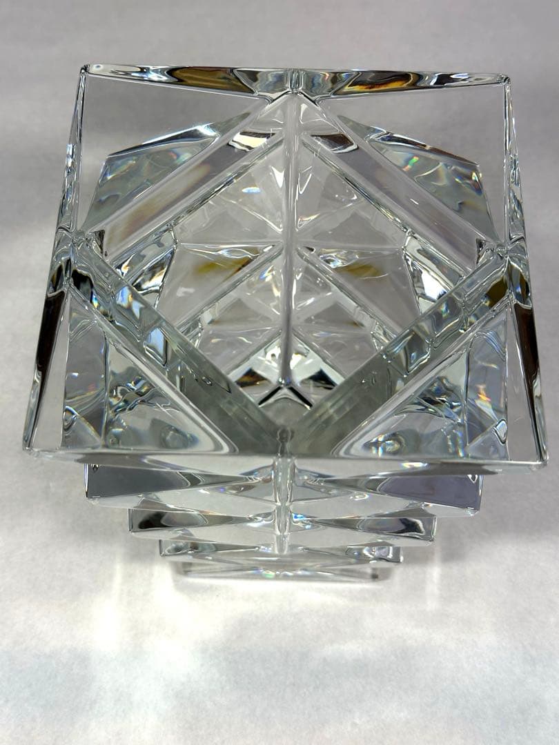 新品未使用 Baccarat バカラ TOTEM トテム 花瓶 高さ20cm