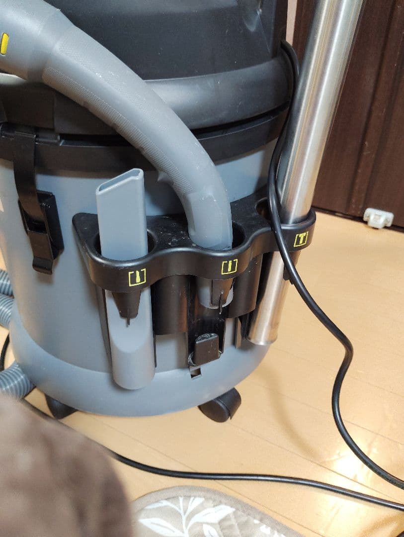 KARCHER ケルヒャ－ 乾湿両用掃除機 NT 27/1クリーナー