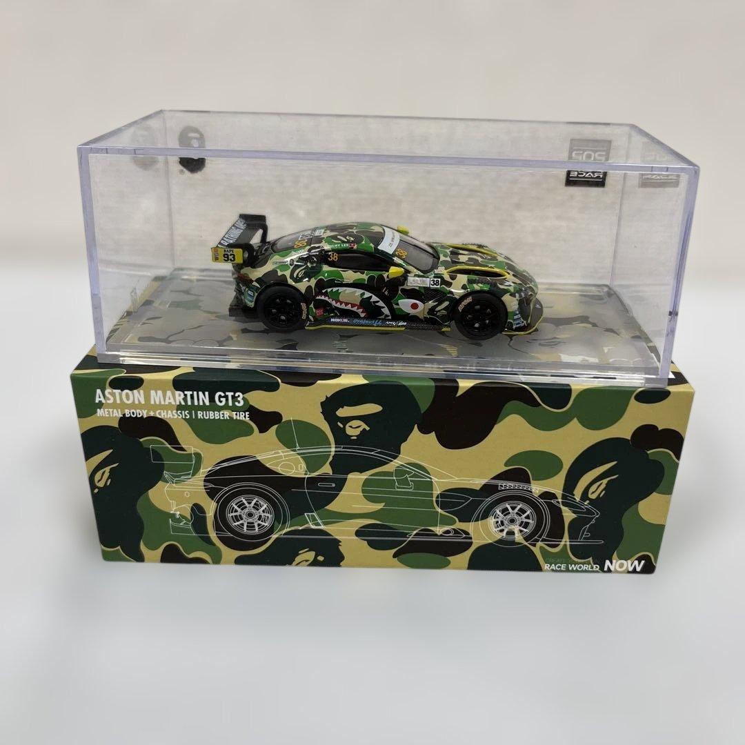 BAPE x POPRACE Aston Martin GT3 1/64ミニカー