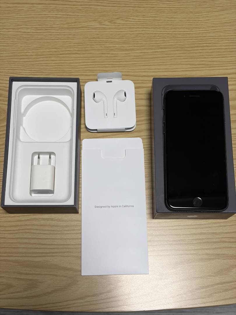 【バッテリー92％】iPhone8 256GB 本体 SIMフリー