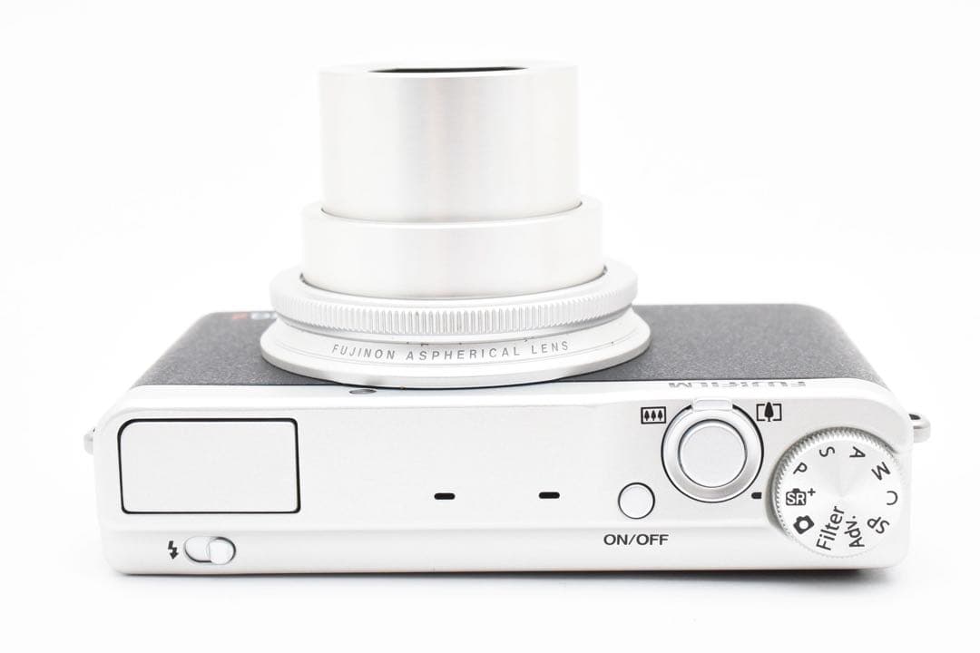 【未使用】FUJIFILM XQ2 Wi-Fi搭載 コンパクトデジタルカメラ